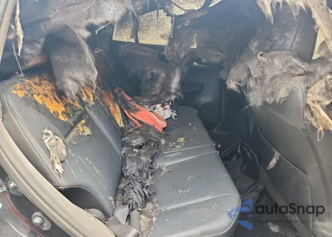 2016 Toyota Rav4 Limited z USA, uszkodzony, nr VIN 2T3YFREV1GW268376